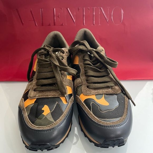 VALENTINO GARAVANI ROCKRUNNER CAMOUFLAGE SNEAKERS - Picture 12 of 12